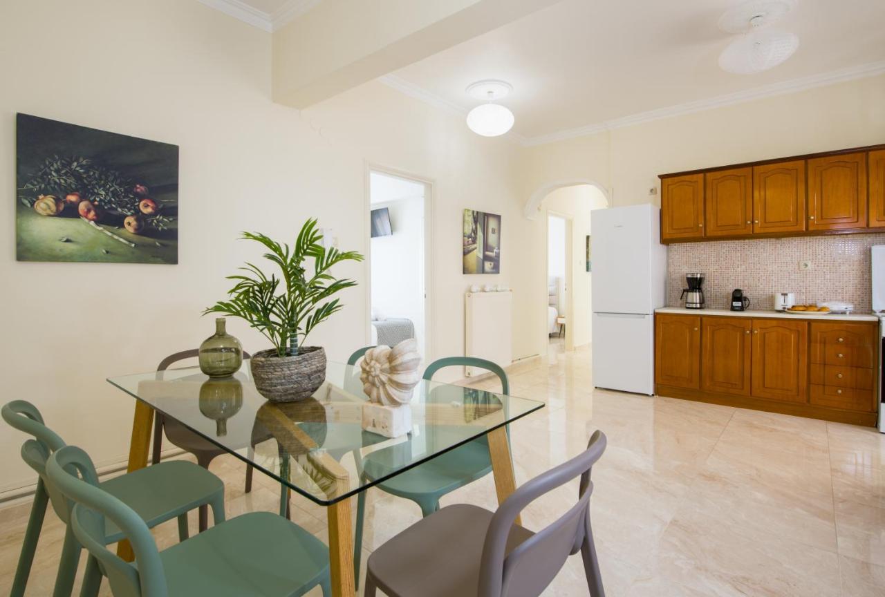 Center Manolia Dream 3 Bedroom Apartment 100M Away From The Beach Chania  Buitenkant foto